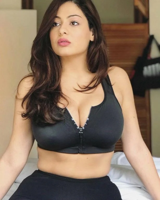 komal-vip-model-escort